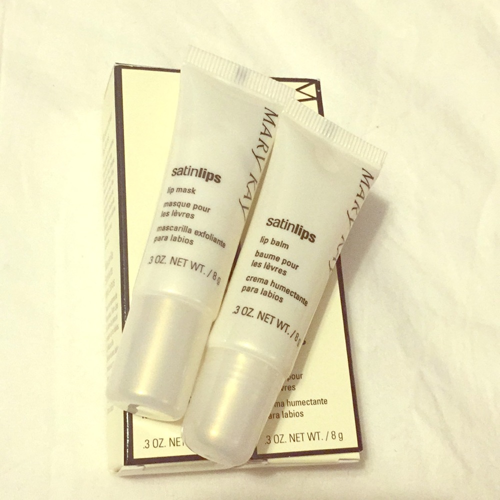 Mary Kay Satin lips set